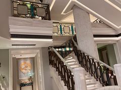 -浅深(世茂滨江精品店)