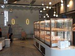 面包甜点陈列柜-奈雪的茶(中粮祥云小镇店)