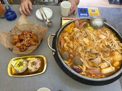 -豚妈妈汤饭·部队锅(南京东路店)