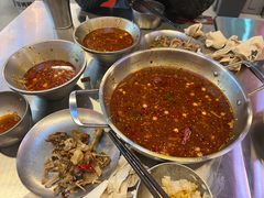 -蓉三少冒烤鸭·四川小吃集(北京首店)