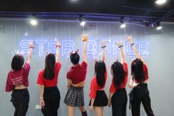 -STAR舞蹈工作室