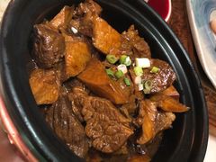 草菇烧牛腩-那家小馆•北京菜•烤鸭(中关村店)