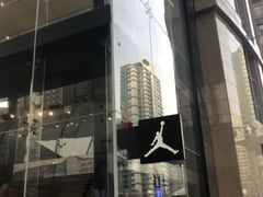 -Air Jordan(世贸天阶店)