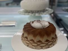 -潮一不贰·法式甜品·生日蛋糕·西式简餐(外滩店)