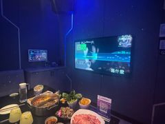 -唯爱KTV聚会餐厅(仙林东城汇店)