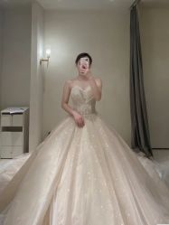 -GRACE KELLY婚纱与礼服(天津店)