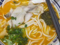 -鑫花溪牛肉米粉(凤凰街创始总店)