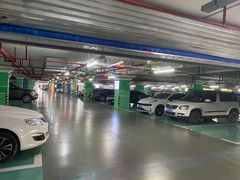 -龙湖天街-停车场