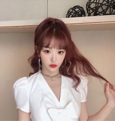 -AYO SALON