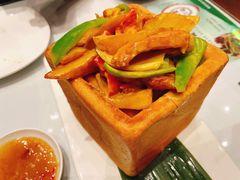 -高第街56号餐厅(宝龙店)