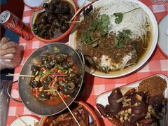 -老闵田螺馆·南昌市井菜·特色小吃(总店)