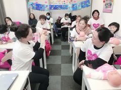 -爱月宝月嫂·育儿嫂(哈尔滨总店)