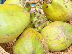 -三个椰子·现砍椰子鸡(江南万达店)