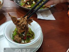 -湖南人家湘菜馆(镇江路店)