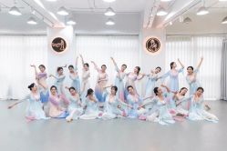 -深舞形体民族舞蹈工作室