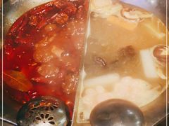 -湊湊火锅·茶憩(杭州湖滨银泰in77店)