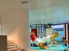 -涨巢·潮玩水疗局