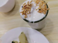 酸奶-老舅老蒙肉饼非遗店(一店)
