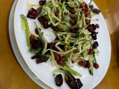 -鹤乡东北菜(崮山路店)