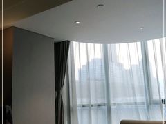 -深圳罗湖东门步行街亚朵X酒店