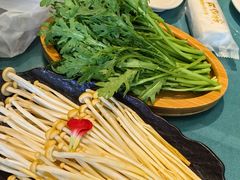 -慢丽江·云南野生菌土鸡锅(付家庄店)