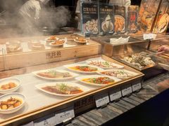 -雍容荟帝王蟹活龙虾展台自助(IFS黑金店)