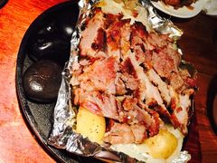 囊坑烤肉-阿里家·新疆烤肉酒場 by MIG