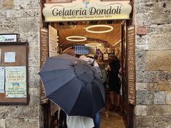 -Gelateria Dondoli