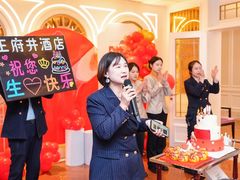 -王府井酒店(金桥港湾店)