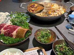 -楠小云·云南鲜菌·鲜牛自助火锅(九眼桥店)