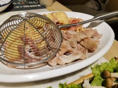 -尚尚仙·酸汤猪手·猪肚鸡火锅(华联万柳购物中心店)