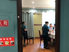 门面-北京烤鸭爱上川菜(中山路店)