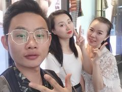 -优衣库(深圳万象天地旗舰店)