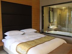 -上海怡沁园度假酒店