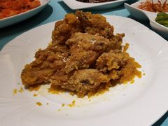 -小老板海鲜酒家(董家渡店)