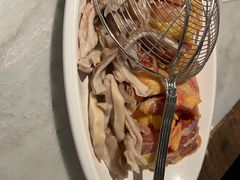 -尚尚仙·酸汤猪手·猪肚鸡火锅(华联万柳购物中心店)