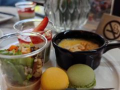 -上海漕河泾万丽酒店