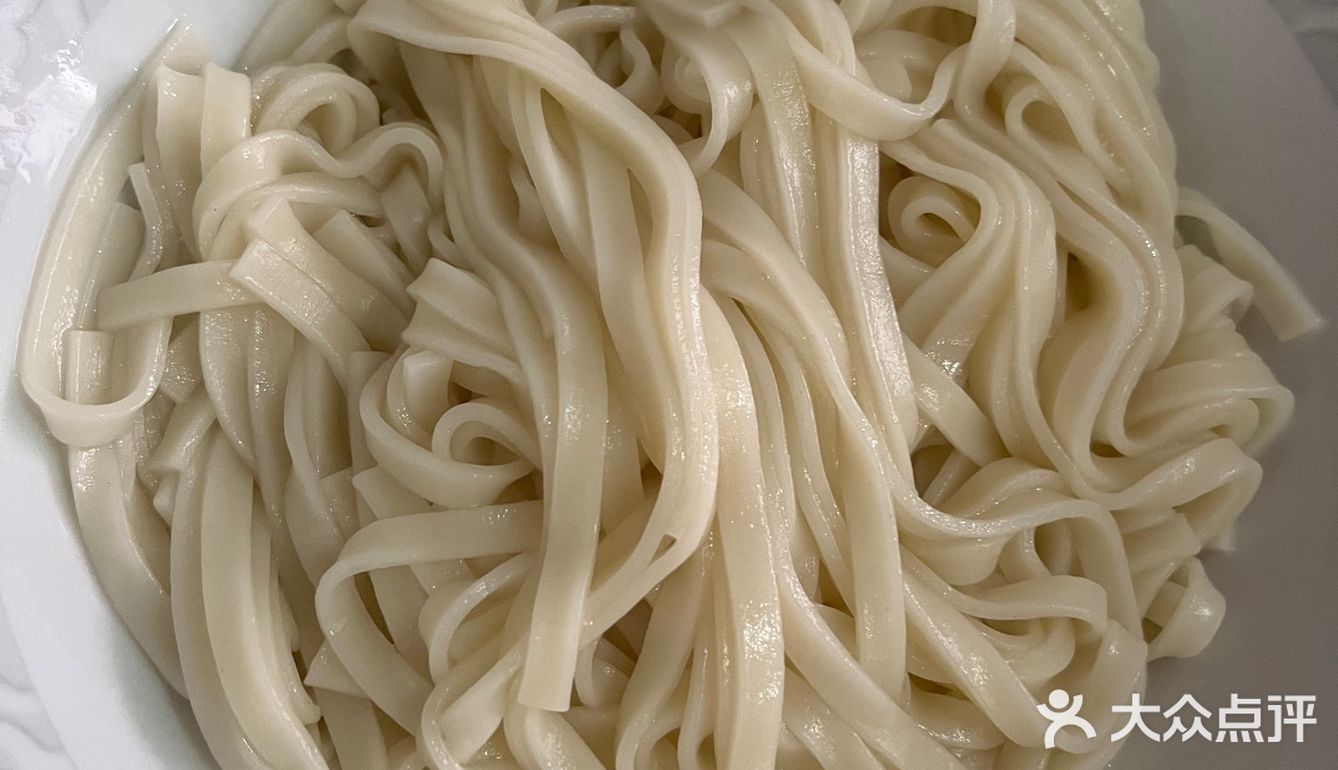 鸡腿奶味咖喱拌面