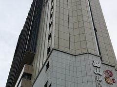 -长沙晚报大道亚朵酒店