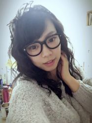 -爱美睫美甲会馆