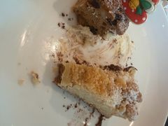 -怡咖啡海鲜自助餐厅(浦东香格里拉店)
