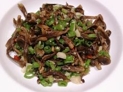 青椒茶树菇-曲园酒楼(老江东店)