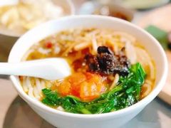 油鸡枞米线-半山腰·云南菜(侨福芳草地店)