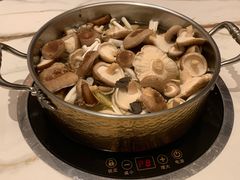 -斯普汇生蚝牛排馆(中骏世界城店)