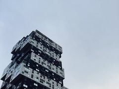 门面-资和信百货商场