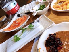 -毛辣果·贵州红酸汤牛肉火锅(西单店)