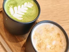 -星巴克臻选(莘庄仲盛店)