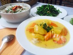 -Lanterns Vietnamese Restaurant