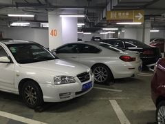 -圣诺亚大厦-地下停车场