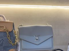 -六六奢品·vintage中古·回收二手奢侈品包包手表首饰(环球港店)